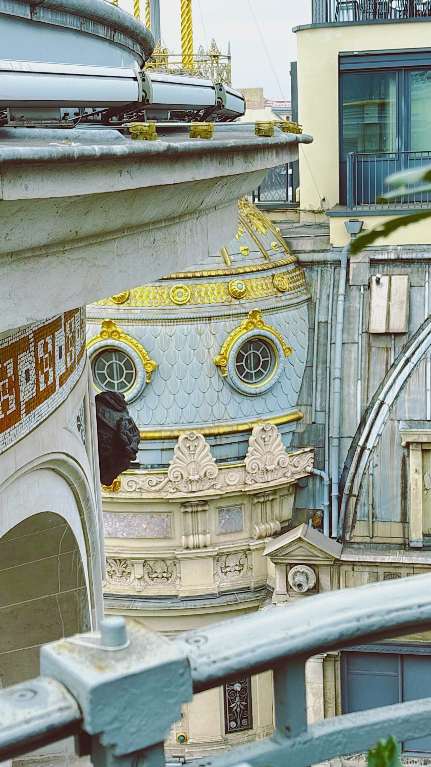 historical sites in paris printemps haussmann photos visit - art deco stairs - most beautiful places in paris landmarks shopping guide - best department stores in paris free viewpoints