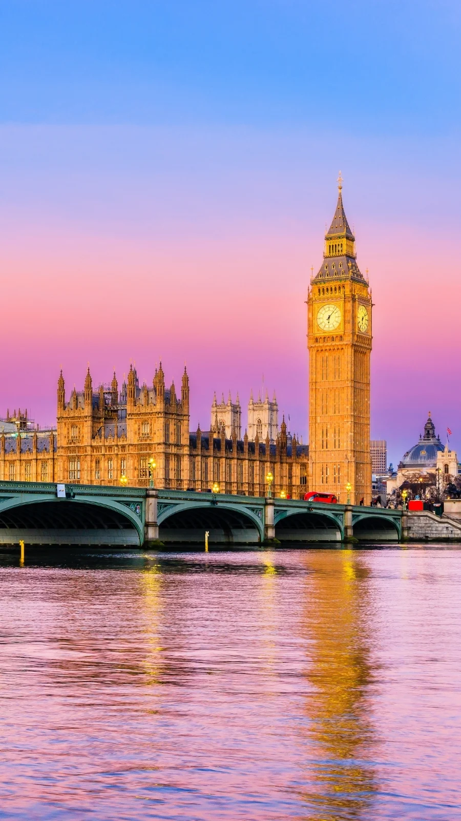 Sunset Spots in London: Westminster Bridge (With View of Big Ben)