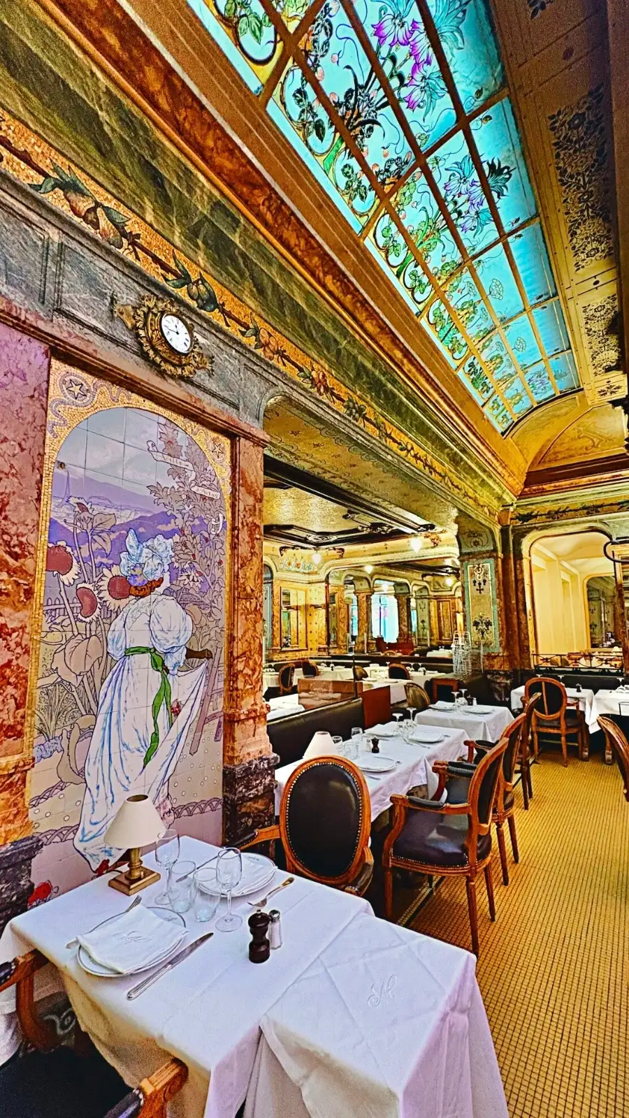 Brasserie Mollard, Paris: Luxurious Belle Epoque Restaurant photos review - most beautiful restaurants in paris art nouveau places mosaics