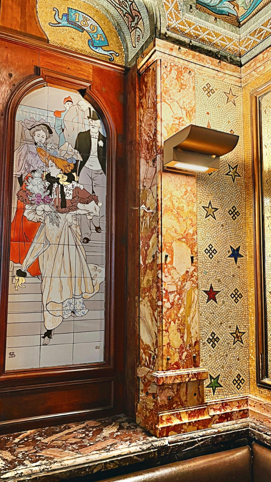 Brasserie Mollard, Paris: Luxurious Belle Epoque Restaurant photos review - most beautiful restaurants in paris art nouveau places mosaics