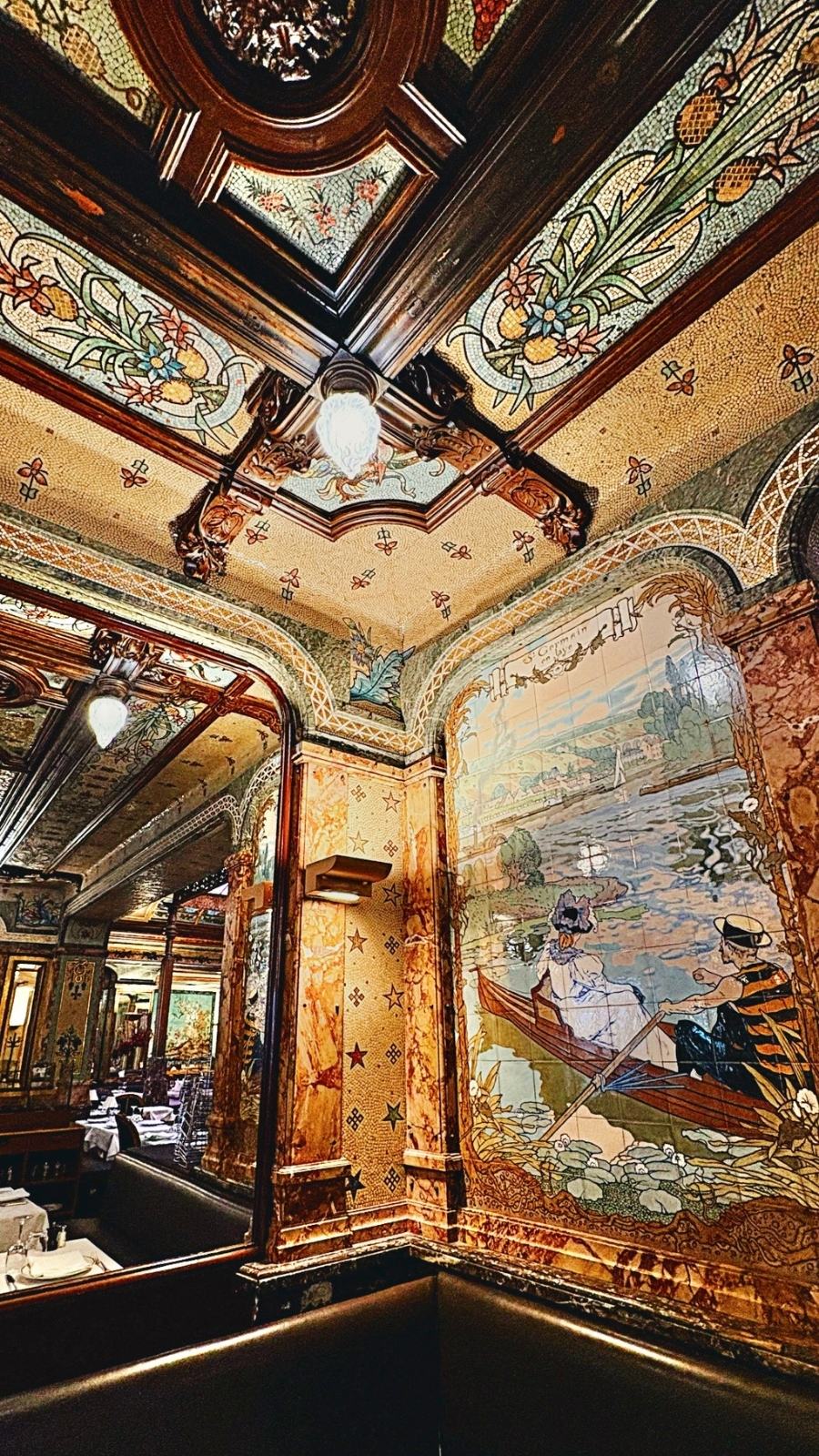 Brasserie Mollard, Paris: Luxurious Belle Epoque Restaurant photos review - most beautiful restaurants in paris art nouveau places mosaics