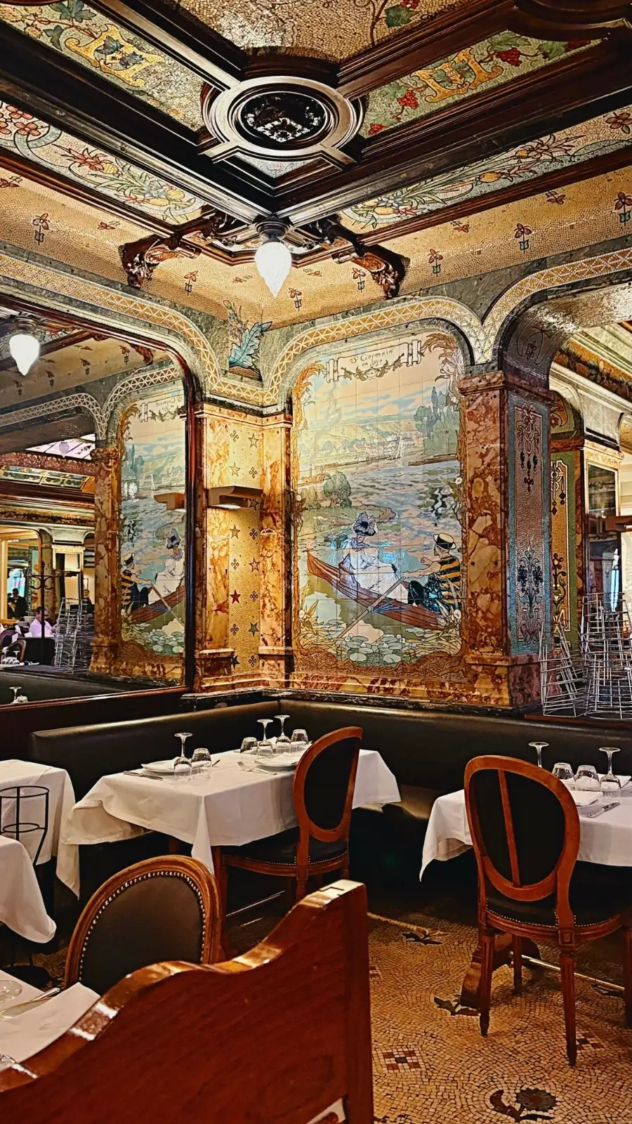 Brasserie Mollard, Paris: Luxurious Belle Epoque Restaurant photos review - most beautiful restaurants in paris art nouveau places mosaics
