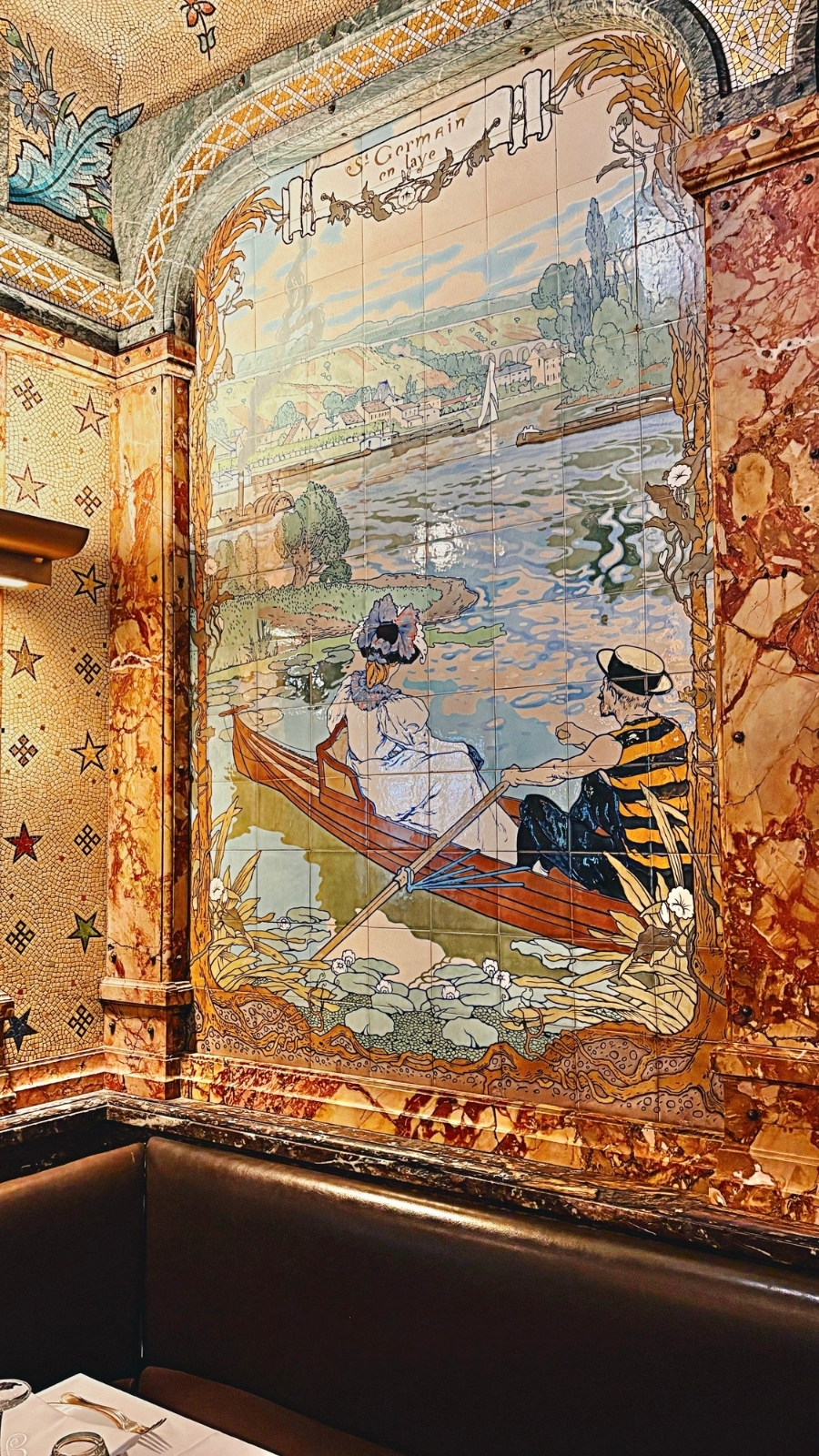 Brasserie Mollard, Paris: Luxurious Belle Epoque Restaurant photos review - most beautiful restaurants in paris art nouveau places mosaics