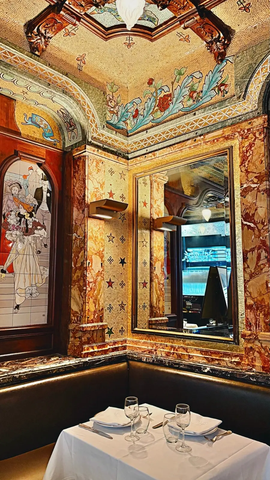 Brasserie Mollard, Paris: Luxurious Belle Epoque Restaurant photos review - most beautiful restaurants in paris art nouveau places mosaics