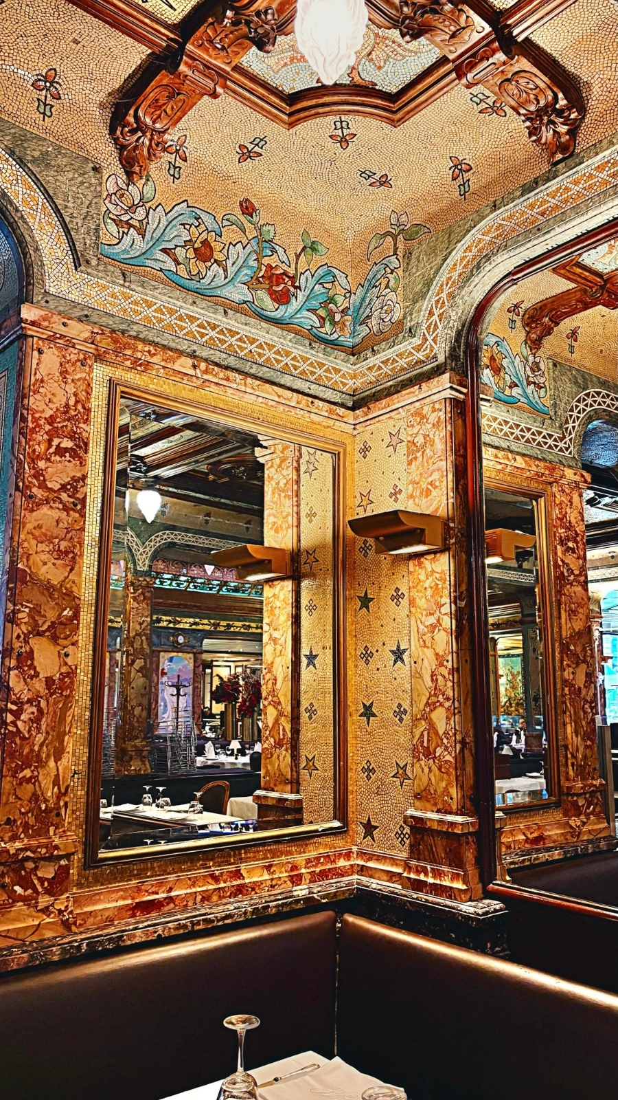 Brasserie Mollard, Paris: Luxurious Belle Epoque Restaurant photos review - most beautiful restaurants in paris art nouveau places
