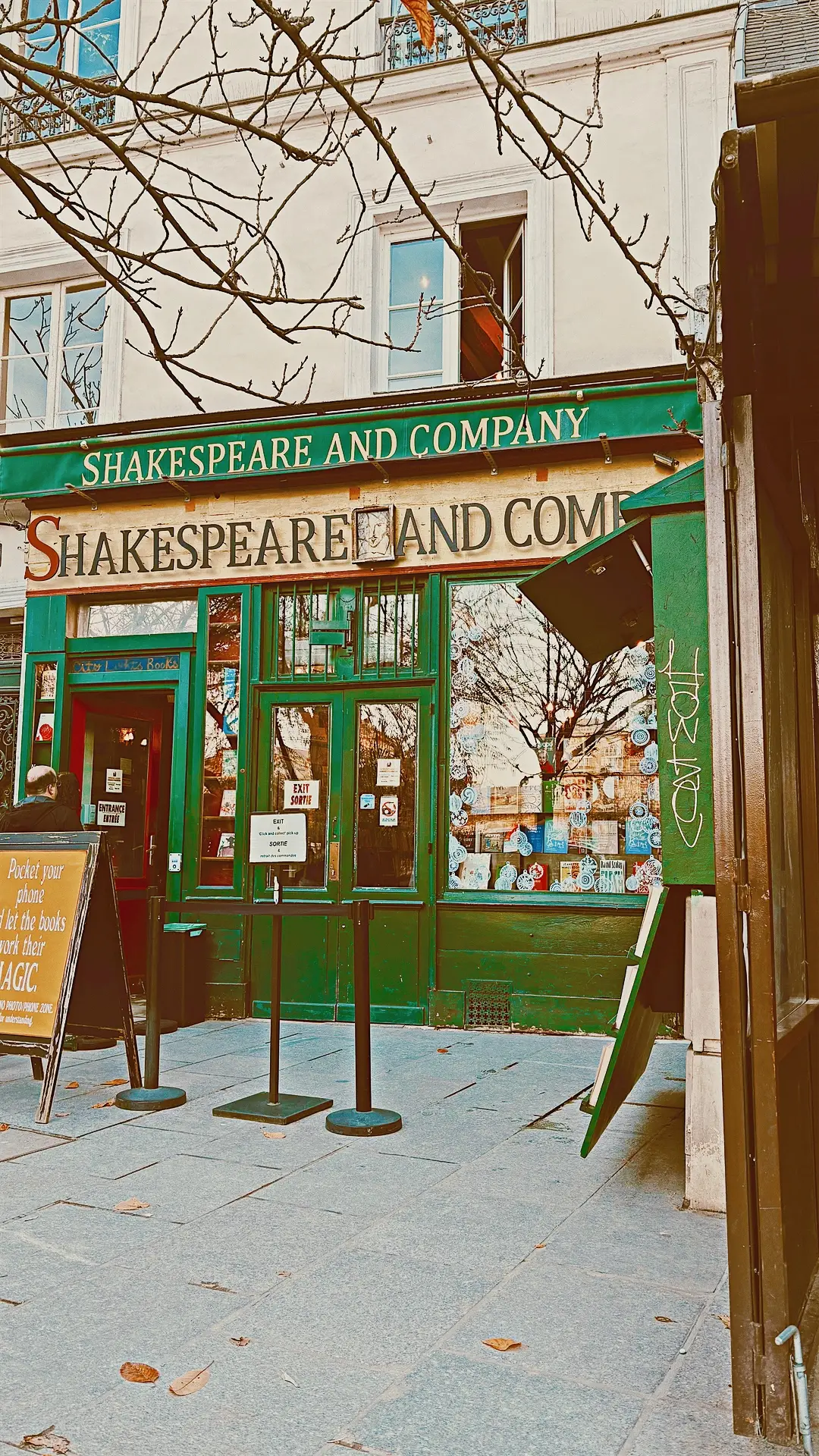 old bookstores in paris shakespeare and company photos review - most beautiful places in paris hidden gems secret spots - vintage shopfronts in paris travel guide bucket list 