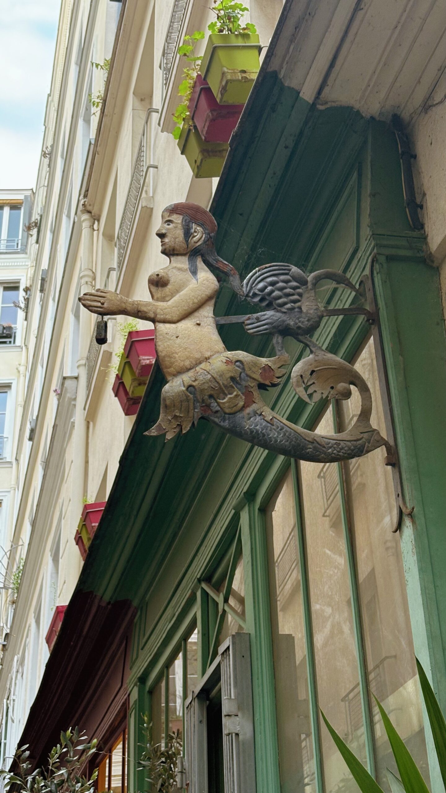 secret alleys in paris passage de l'ancre photos review - hidden villages in paris travel guide bucket list - best things to do in the spring in paris off the beaten path - colorful places in paris