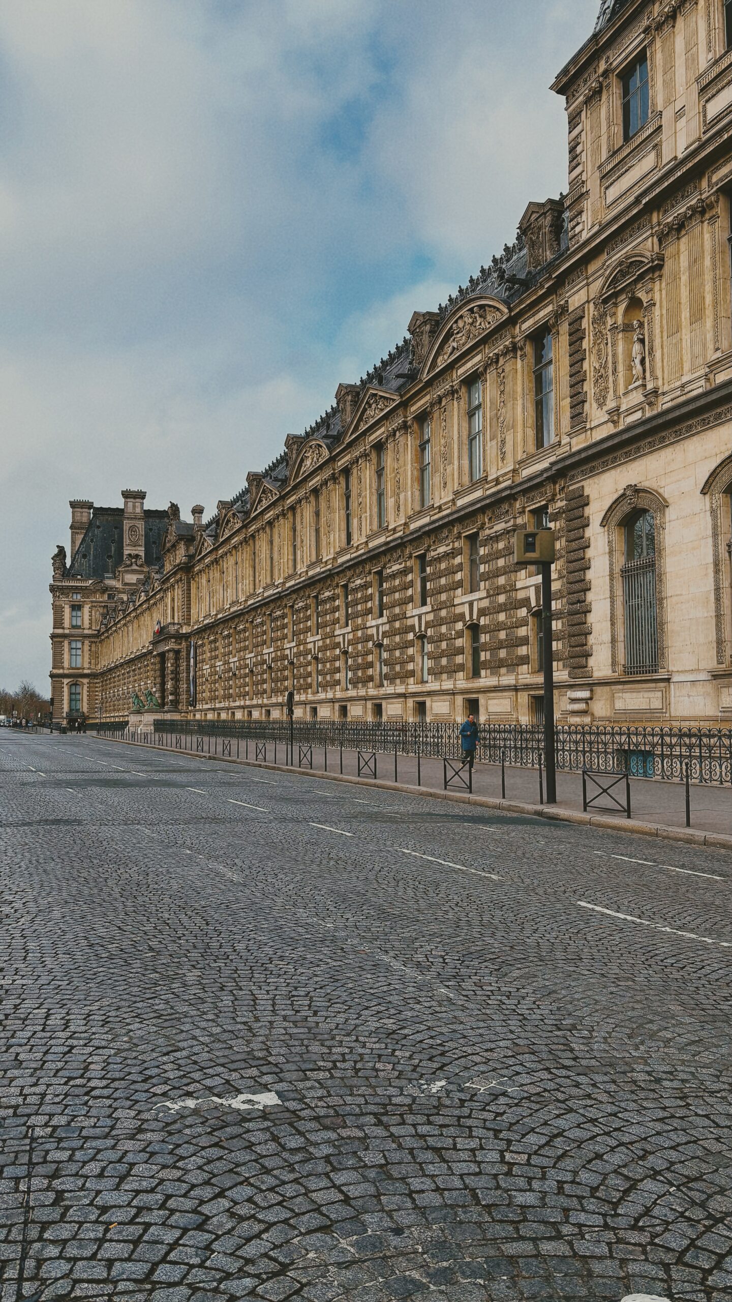 Things to Do in the 1st Arrondissement: Louvre Museum and Its Courtyards